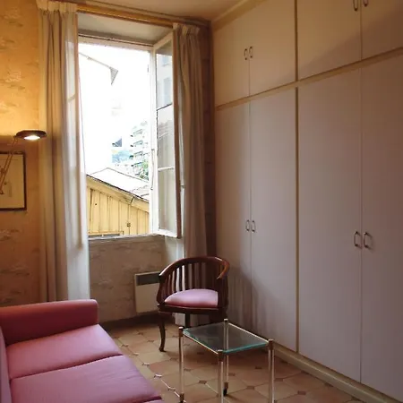Apartament Elia *